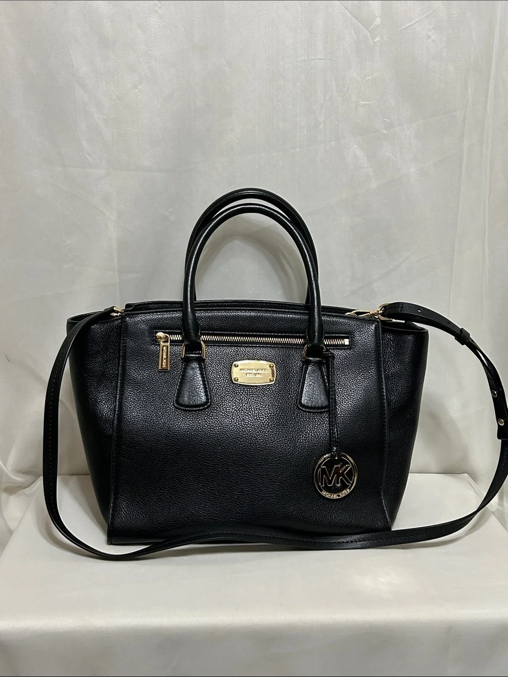 Michael Kors Large Sophie Satchel Bag In Black